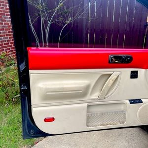 99 VW Beetle right and left door panels. Excellent condition